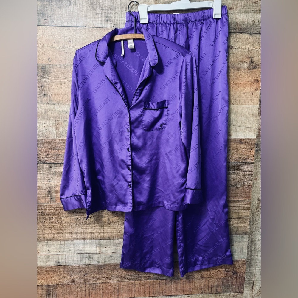 Victoria’s Secret Purple All Over Logo Satin Pajamas Size Small
